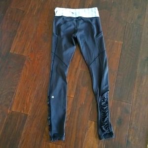 Lululemon leggings- size 4